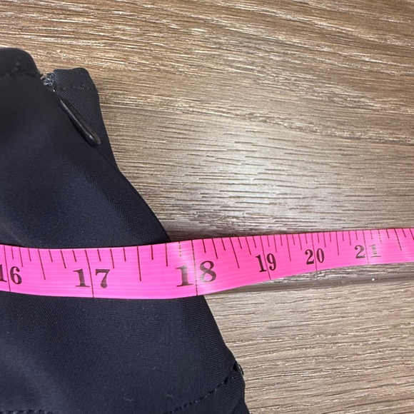 Athleta Stellar Wide Leg Women's Crop Pants, Black, Size 14, Lifestyle, Athletic - Picture 9 of 13